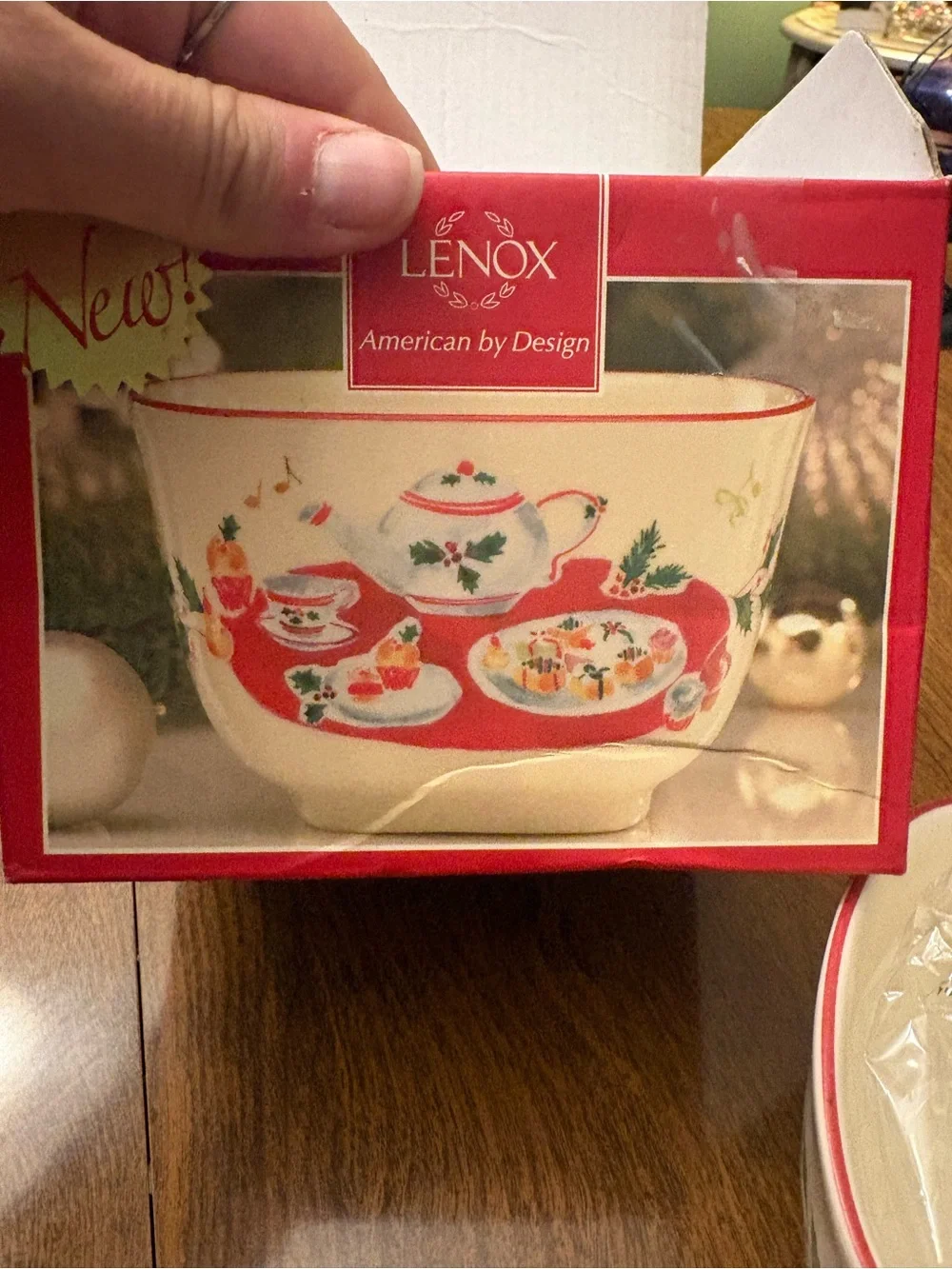 Lenox Red and White Holiday Tea Motif Serving nut/candy dish